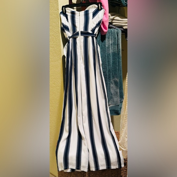 NWT white and blue jumpsuit...never worn and in excellent condition... - Picture 2 of 8